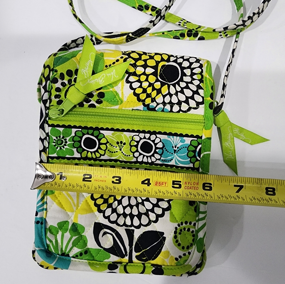 Vera Bradley Mini Hipster Limes Up Green Yellow Flowers Zip Crossbody Pouch EUC - Picture 3 of 6